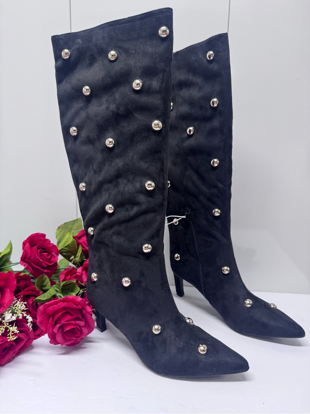 ❤️🔥GOLD STUDDED MICROSUEDE KNEE BOOTS